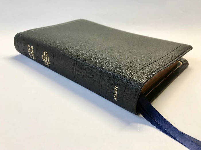 Allan New American Standard Bible Readers Edition Black Goatskin (Red under gold)