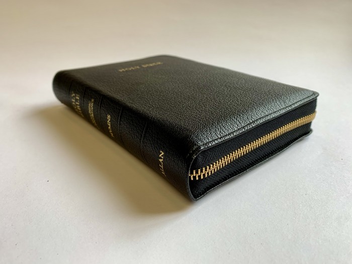 Oxford Brevier Clarendon Combined Bible Hymnbook Black Goatskin with Zip
